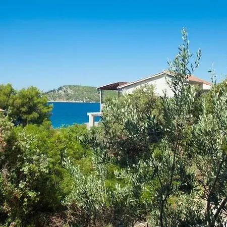 In Dvornica Mit Gepflegtem Garten By Interhome