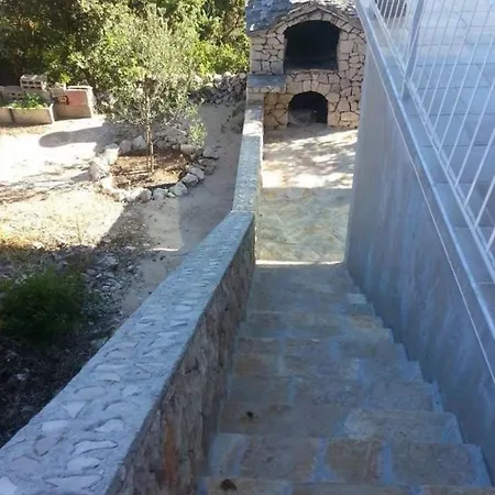 In Dvornica Mit Gepflegtem Garten By Interhome Razanj