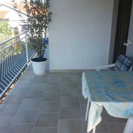 In Dvornica Mit Gepflegtem Garten By Interhome * Razanj