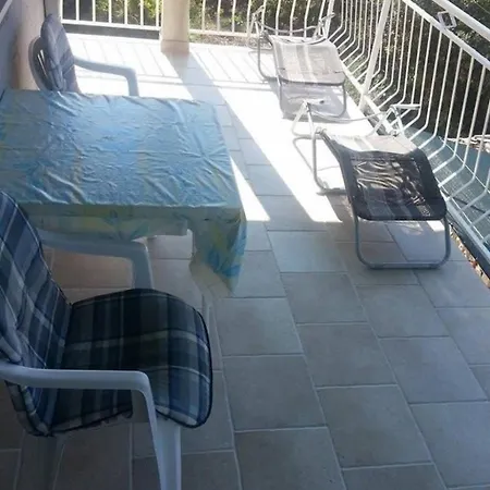 In Dvornica Mit Gepflegtem Garten By Interhome