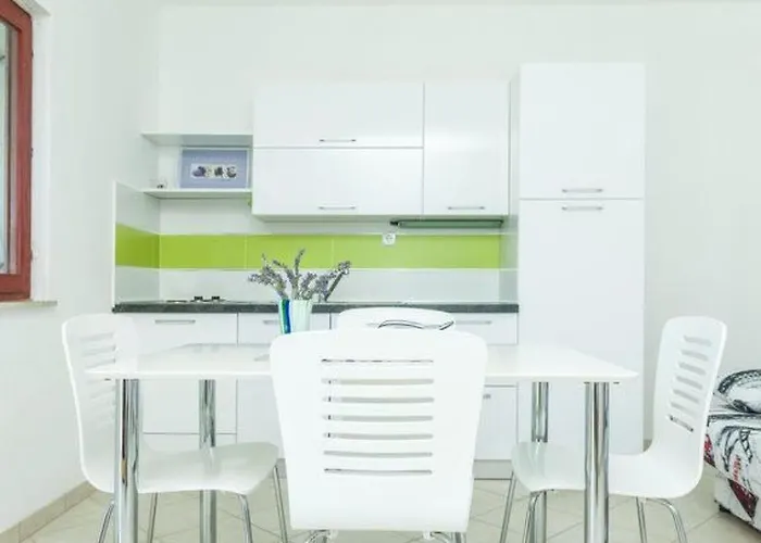 In Dvornica Mit Gepflegtem Garten By Interhome