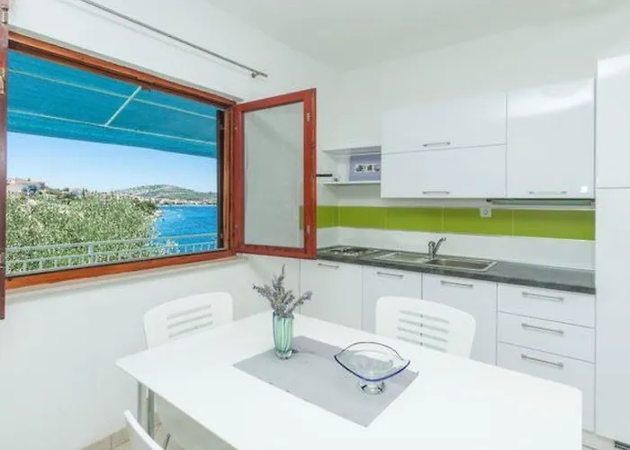 Apartment In Dvornica Mit Gepflegtem Garten By Interhome Ražanj