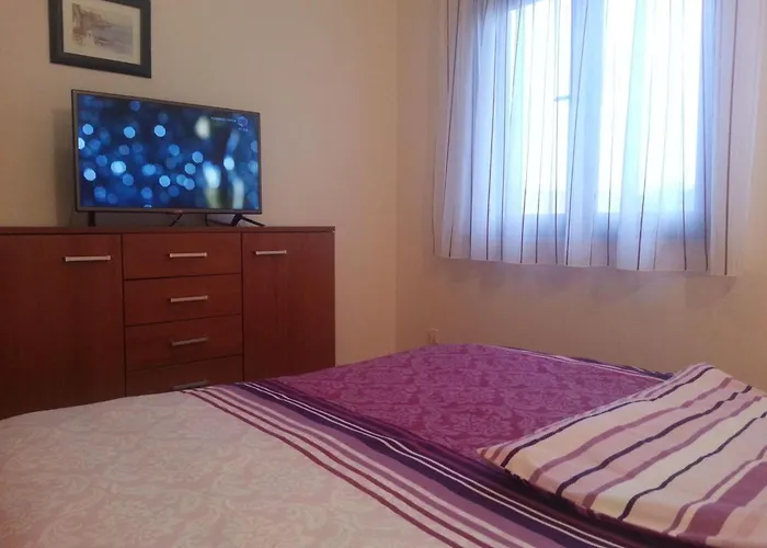 In Dvornica Mit Gepflegtem Garten By Interhome アパート